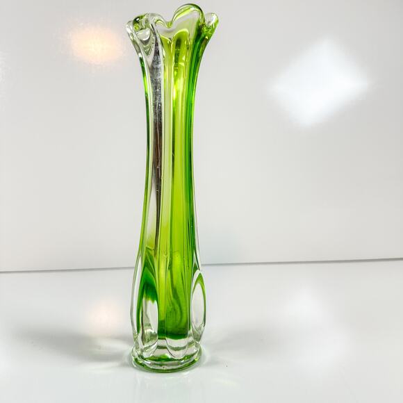 Green Sommerso Stretched Art Glass Vase 9" Ruffled Rim Mid Century - Picture 5 of 12